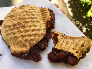 たいやきひいらぎたい焼き断面