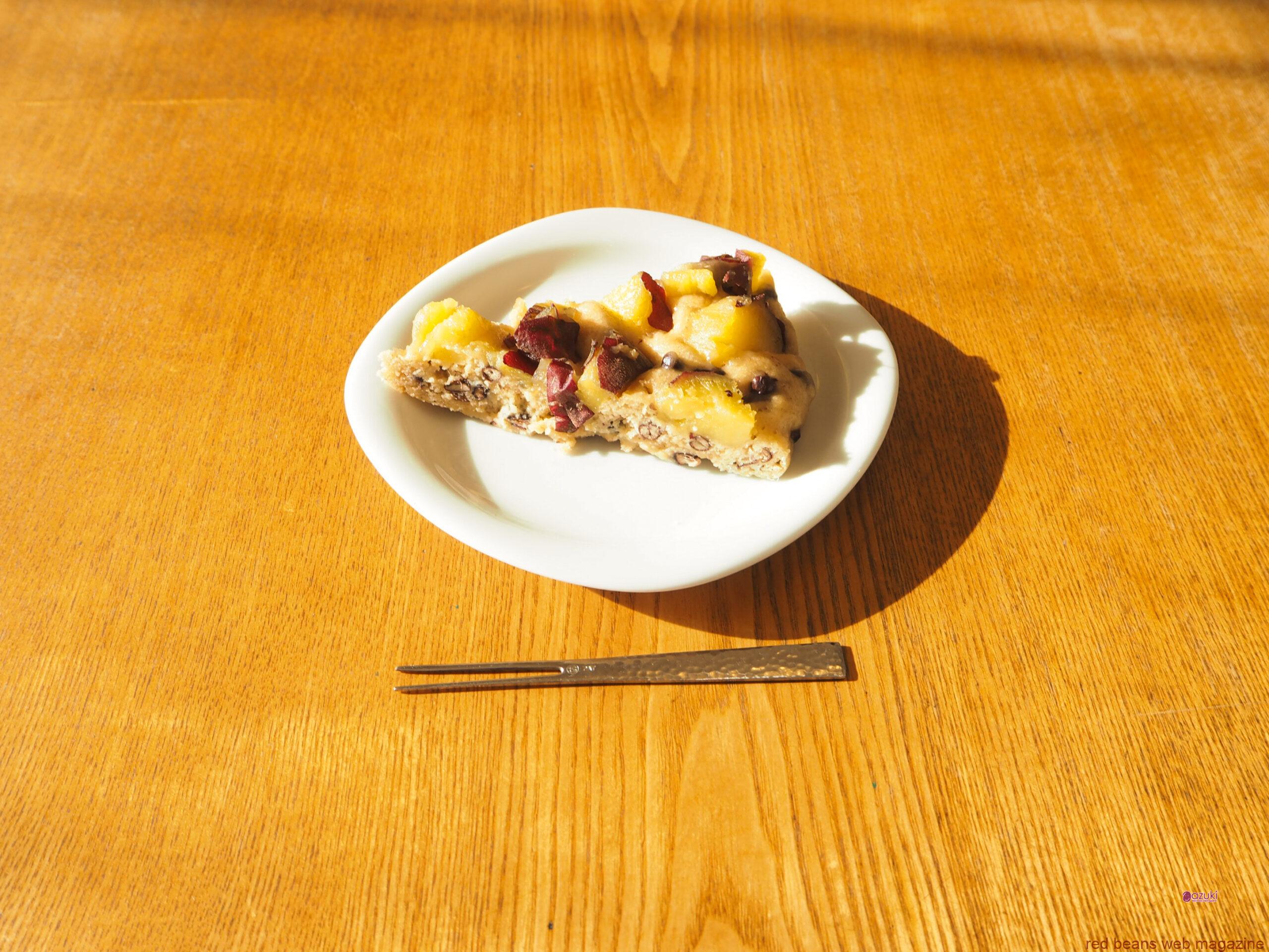 小豆とさつまいもの黒糖蒸しパン